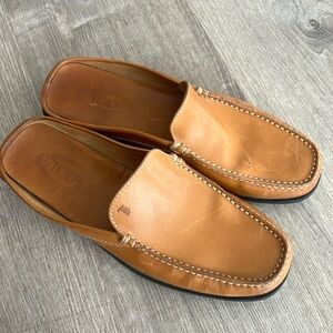 Todd’s slip on leather loafers